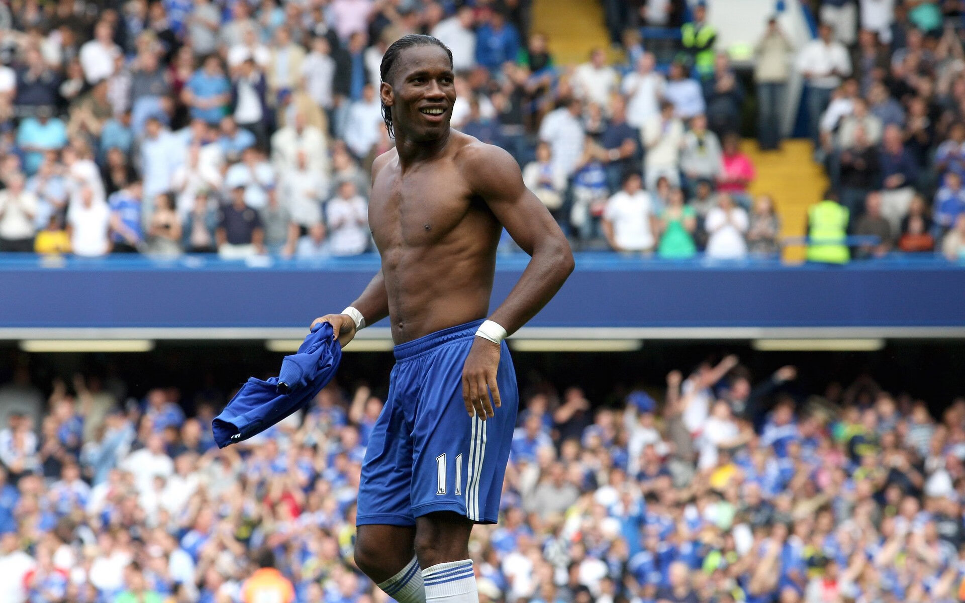 法甲青训加入语言表达测试培养组织型中场沟通力